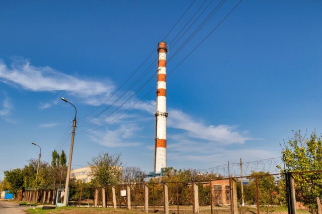 Cum citești fișa tehnică a unui panou fotovoltaic: coeficient de temperatură, toleranță și degradare